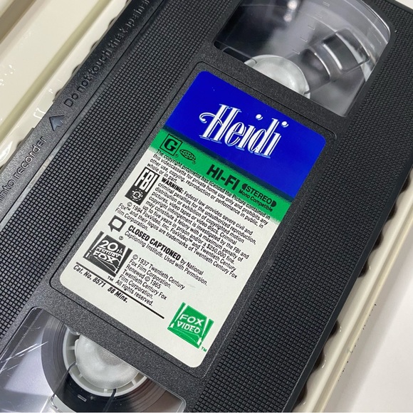 Heidi VHS Shirley Temple 1994 Vintage - Picture 2 of 3